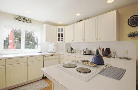 81 Pond Street Brewster MA 02631