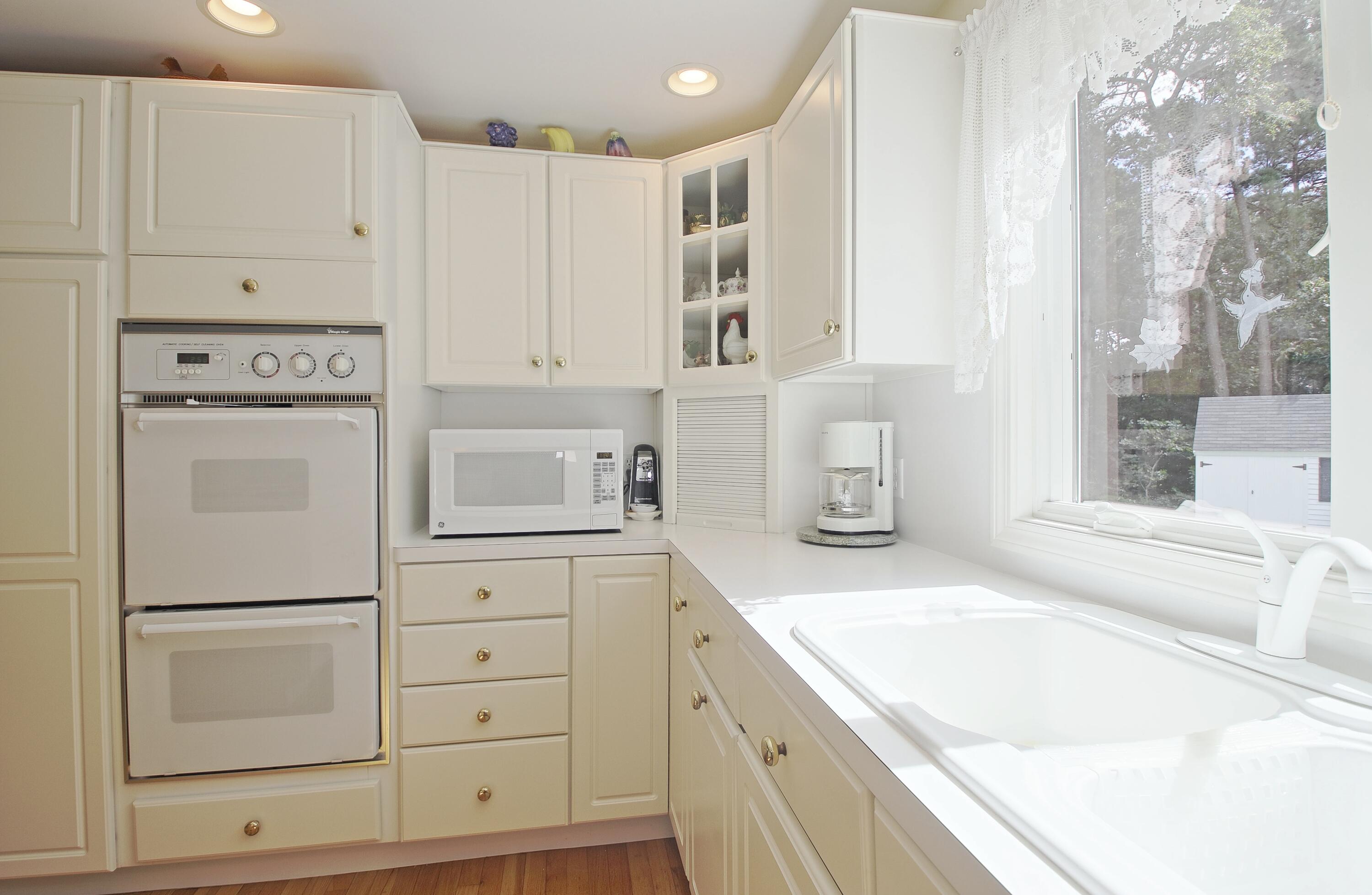 81 Pond Street Brewster MA 02631