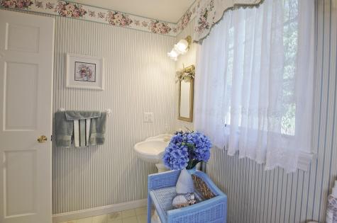 81 Pond Street Brewster MA 02631