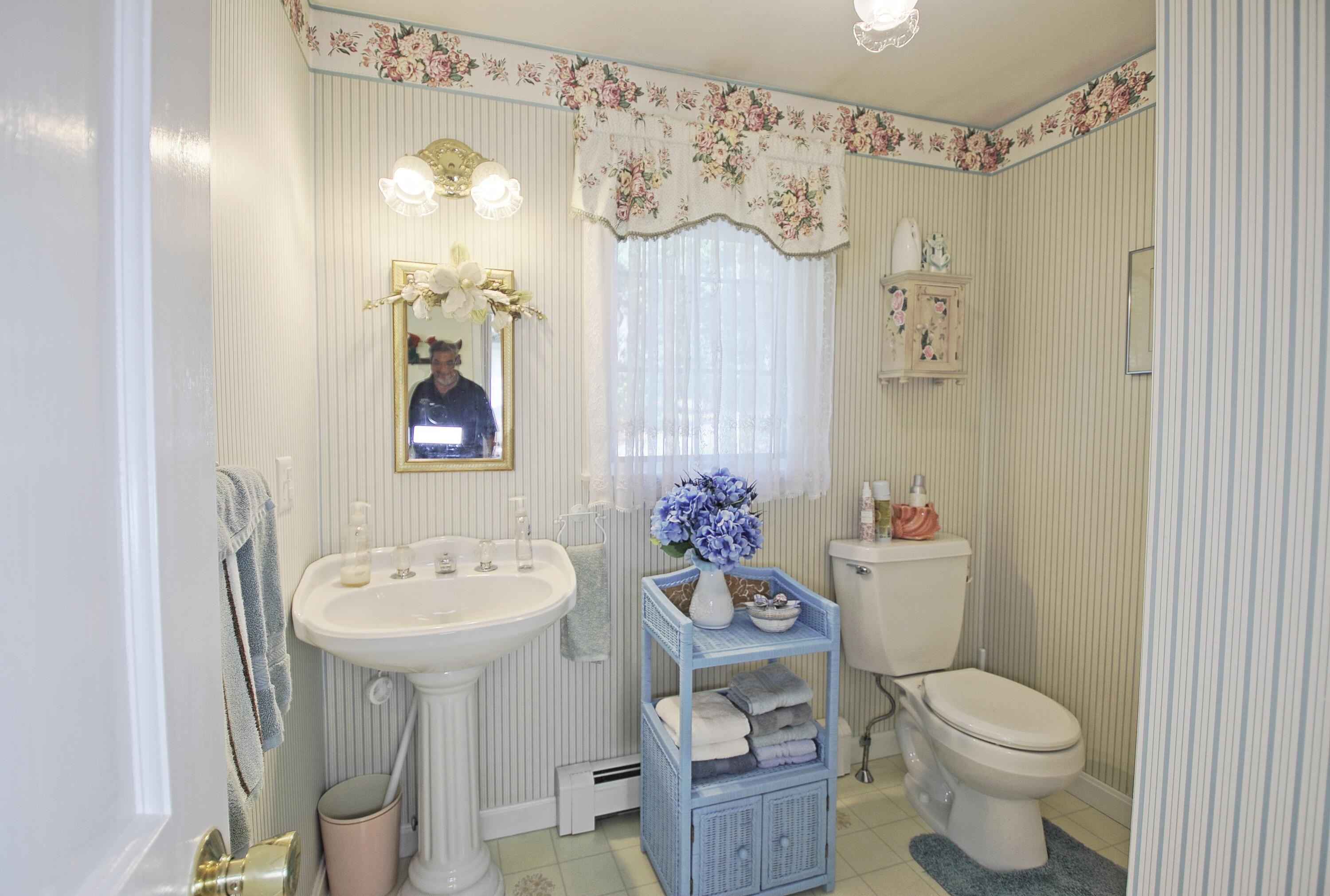 81 Pond Street Brewster MA 02631