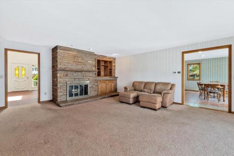 9 Eagle Hill Drive Plymouth MA 02360