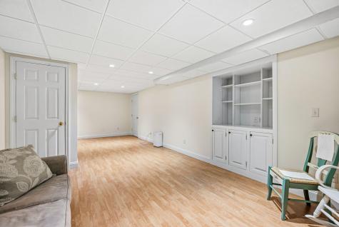 602 Putnam Avenue Barnstable MA 02635