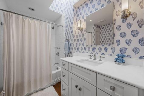 85 Cedar Street Chatham MA 02633