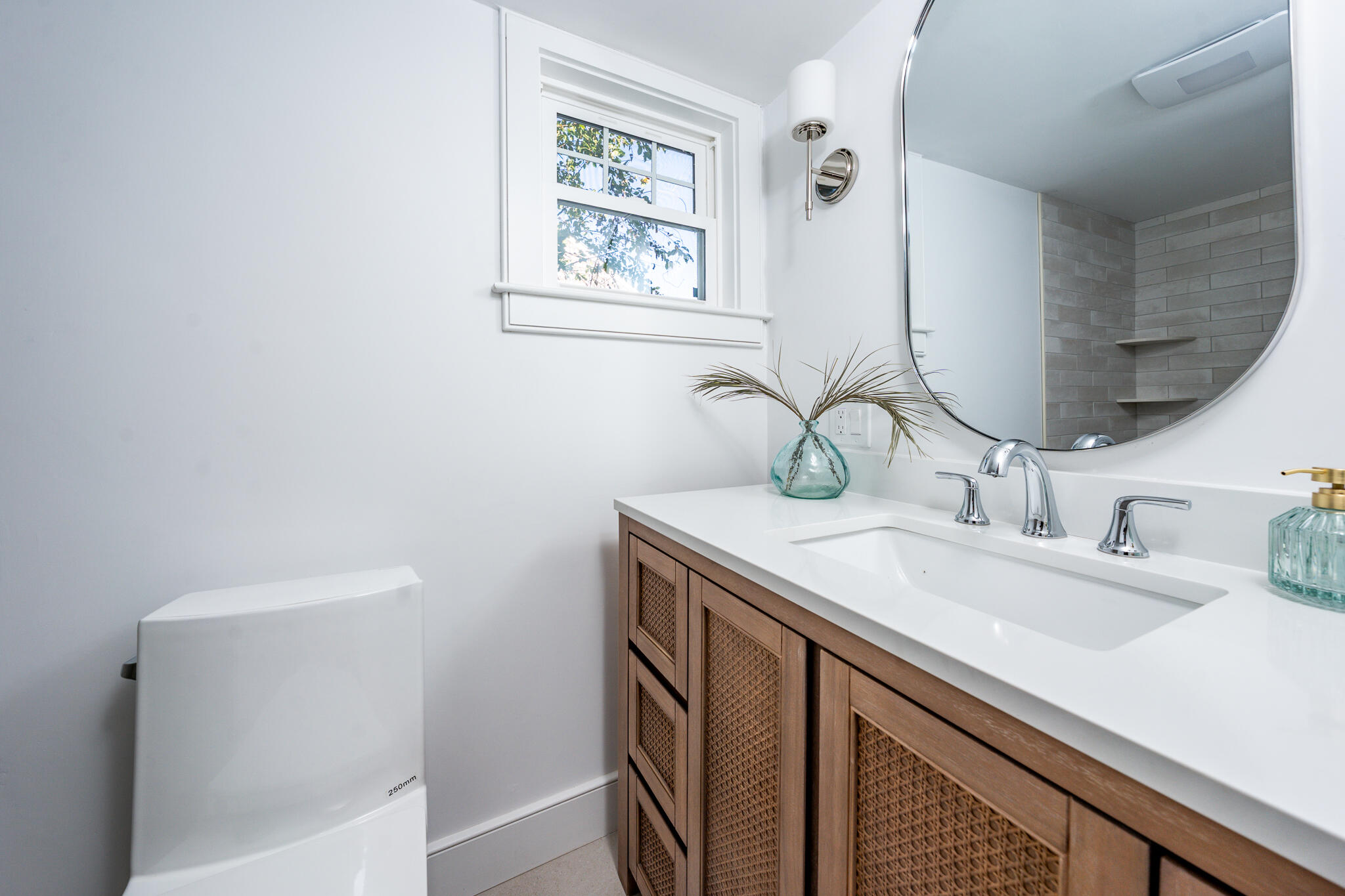 10 North Road West Dennis MA 02670