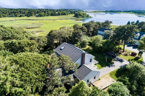 115 Seaquanset Road Chatham MA 02633