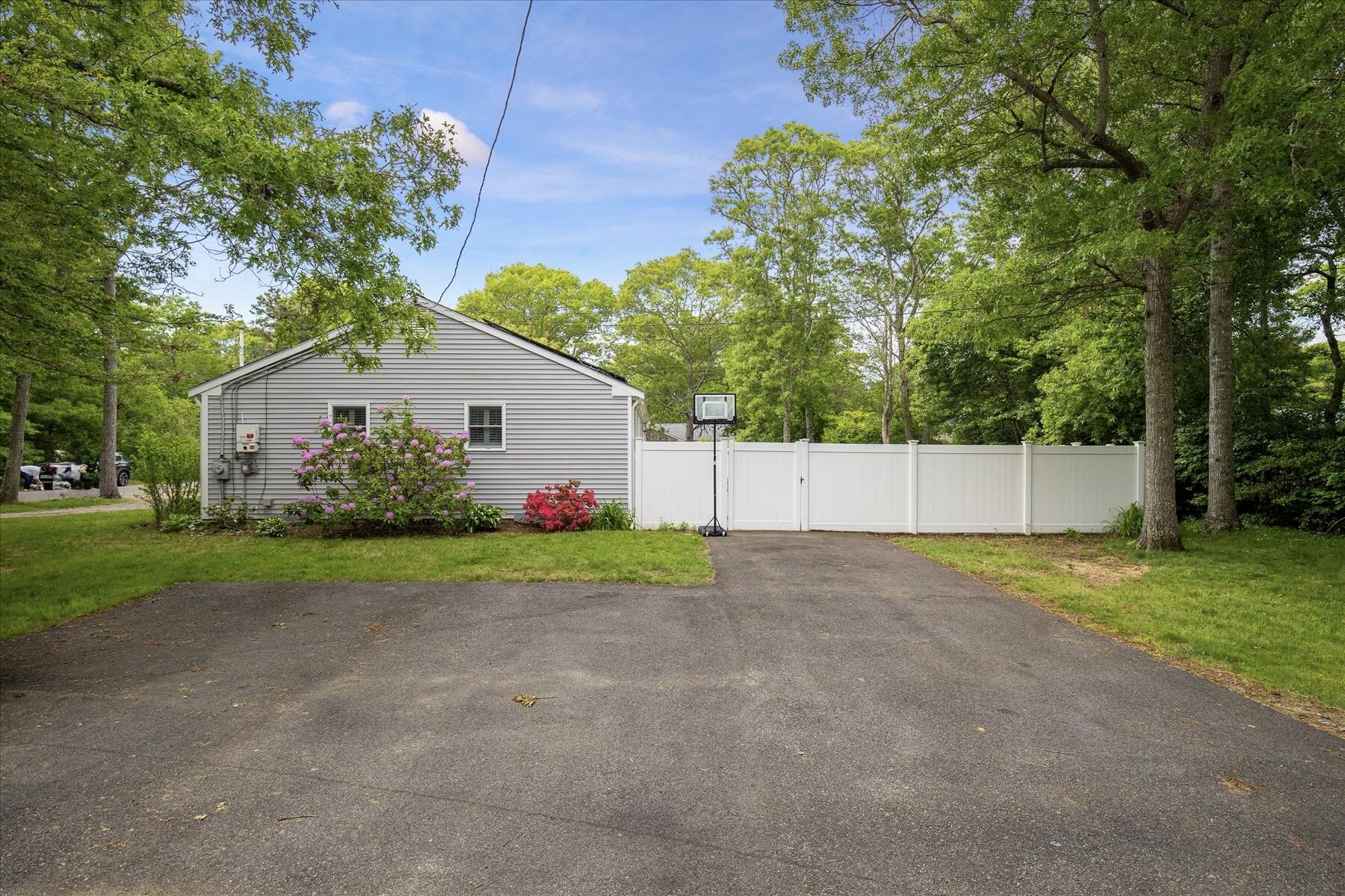 1309 Shootflying Hill Road Centerville MA 02632