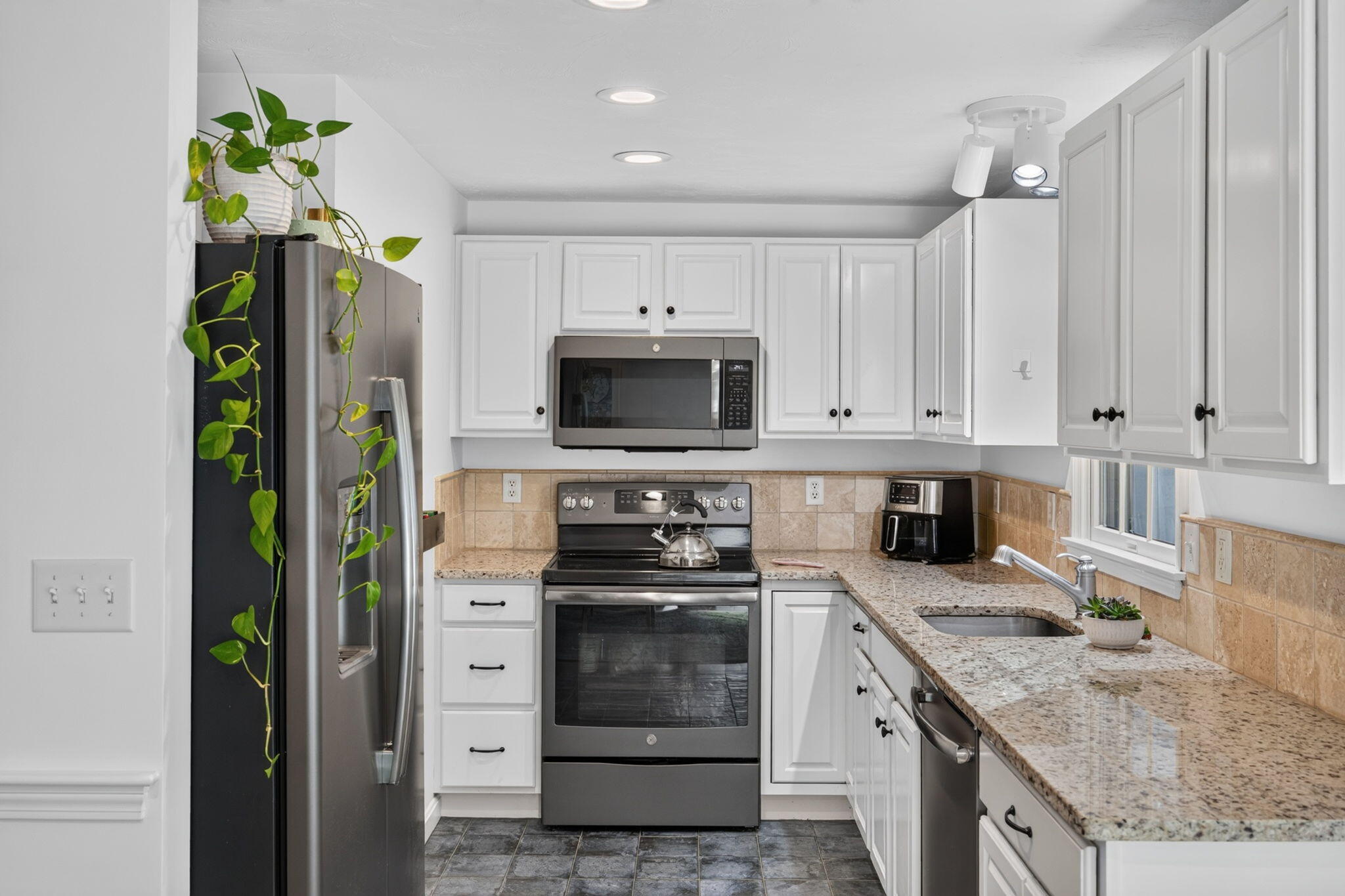 33 Higgins Crowell Road West Yarmouth MA 02673