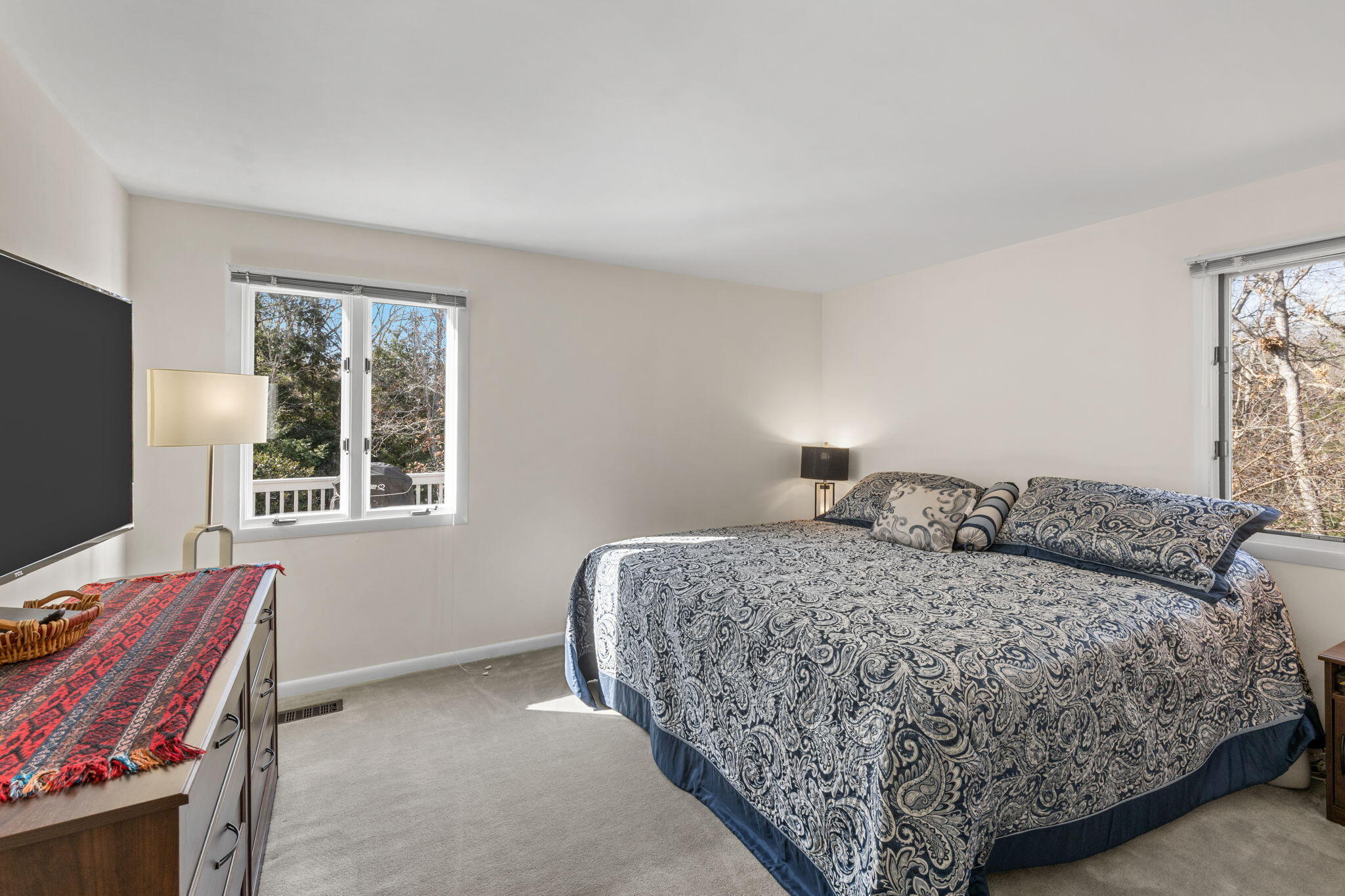 17 Claus Way Barnstable MA 02648