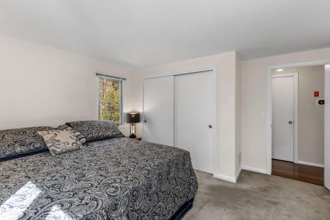 17 Claus Way Barnstable MA 02648