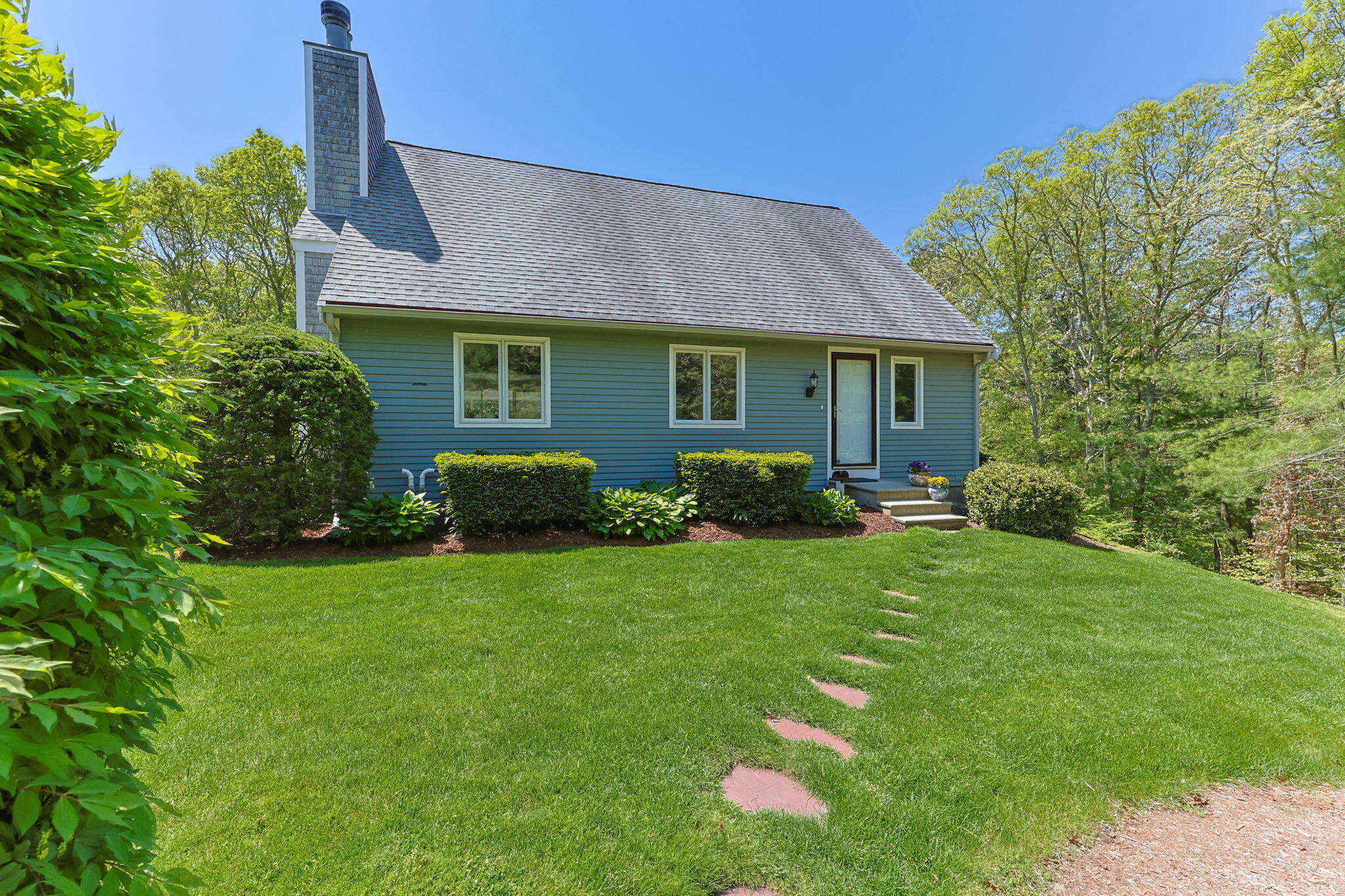 17 Claus Way Barnstable MA 02648