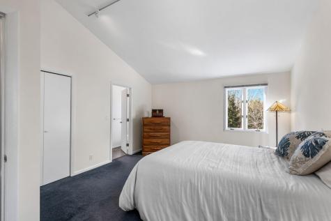17 Claus Way Barnstable MA 02648