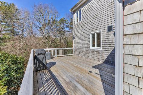 17 Claus Way Barnstable MA 02648