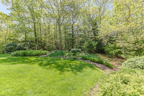 17 Claus Way Barnstable MA 02648