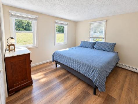 233 Pinecrest Beach Drive Teaticket MA 02536