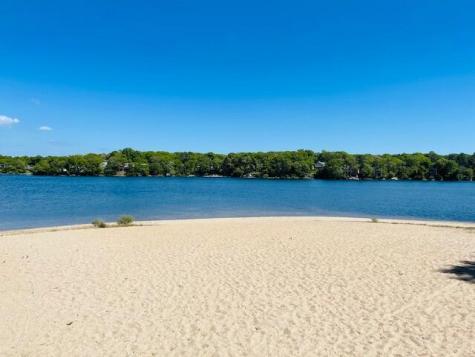 233 Pinecrest Beach Drive Teaticket MA 02536