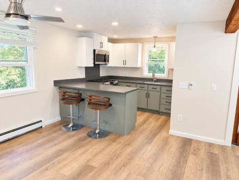 233 Pinecrest Beach Drive Teaticket MA 02536