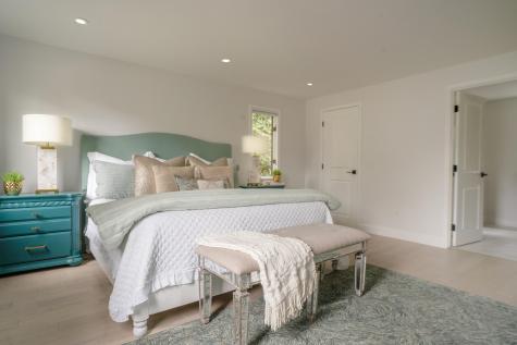 7 Blue Fin Mashpee MA 02649