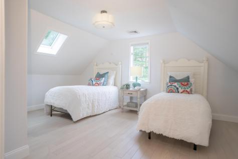 7 Blue Fin Mashpee MA 02649