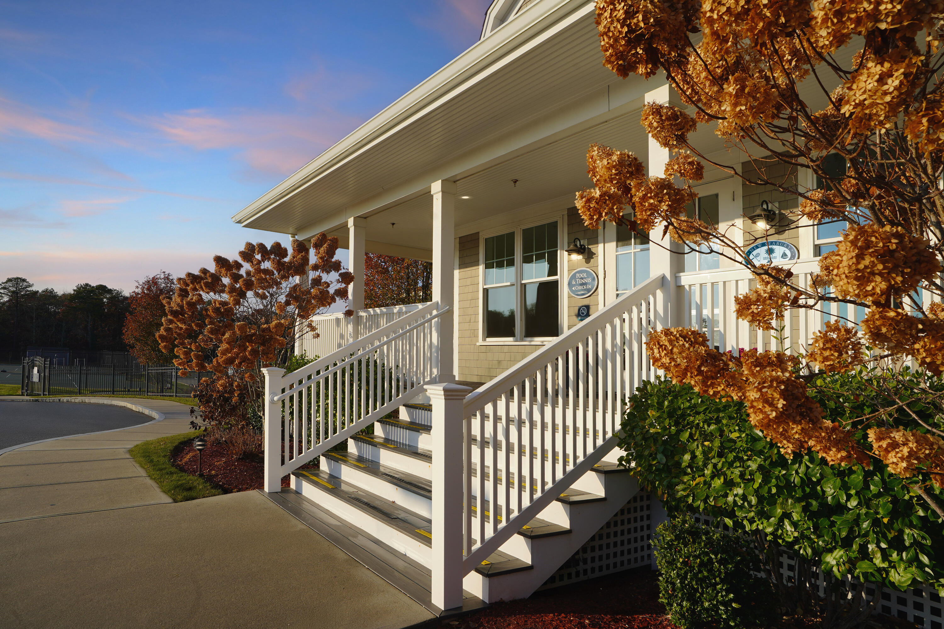 7 Blue Fin Mashpee MA 02649