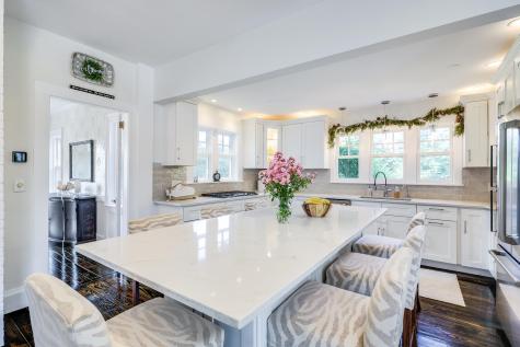 2400 Meetinghouse Way Barnstable MA 02668