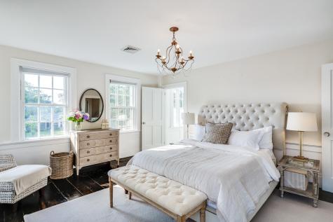 2400 Meetinghouse Way Barnstable MA 02668