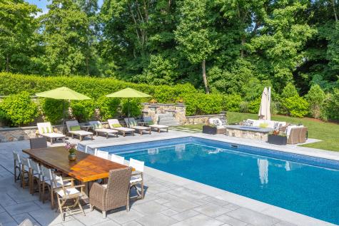 2400 Meetinghouse Way Barnstable MA 02668