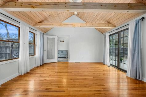 134 School Street Barnstable MA 02635