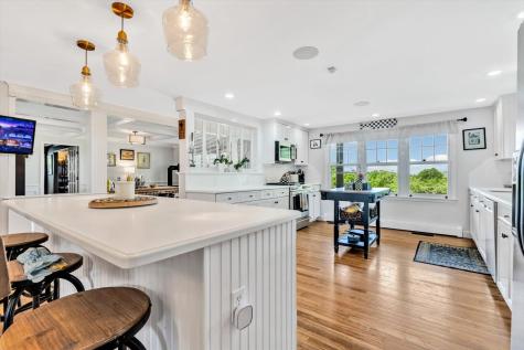 7 Hill Wood Way Sandwich MA 02537