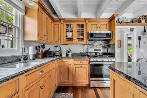 7 Hill Wood Way Sandwich MA 02537