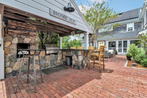 7 Hill Wood Way Sandwich MA 02537