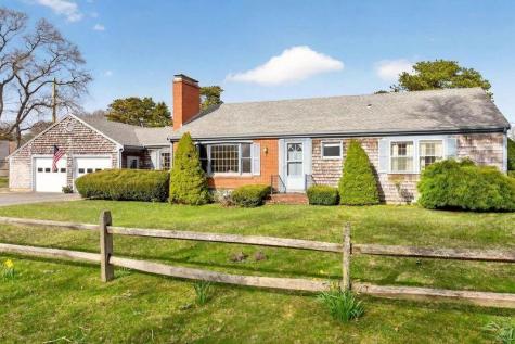 48 Glover Square Chatham MA 02633