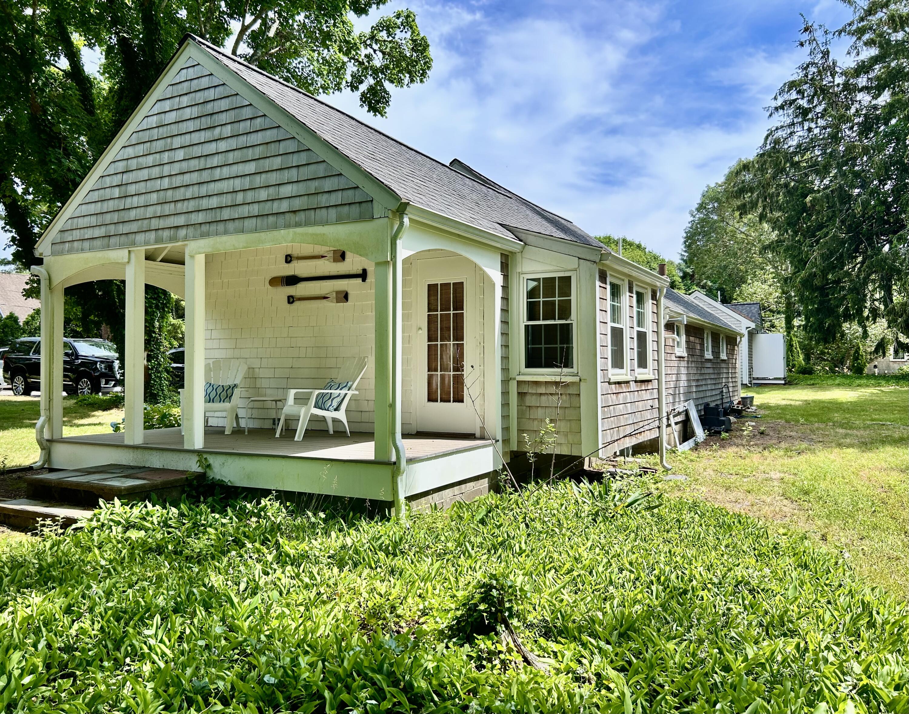 11 Willow Lane Yarmouth MA 02664