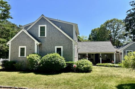 11 Willow Lane Yarmouth MA 02664