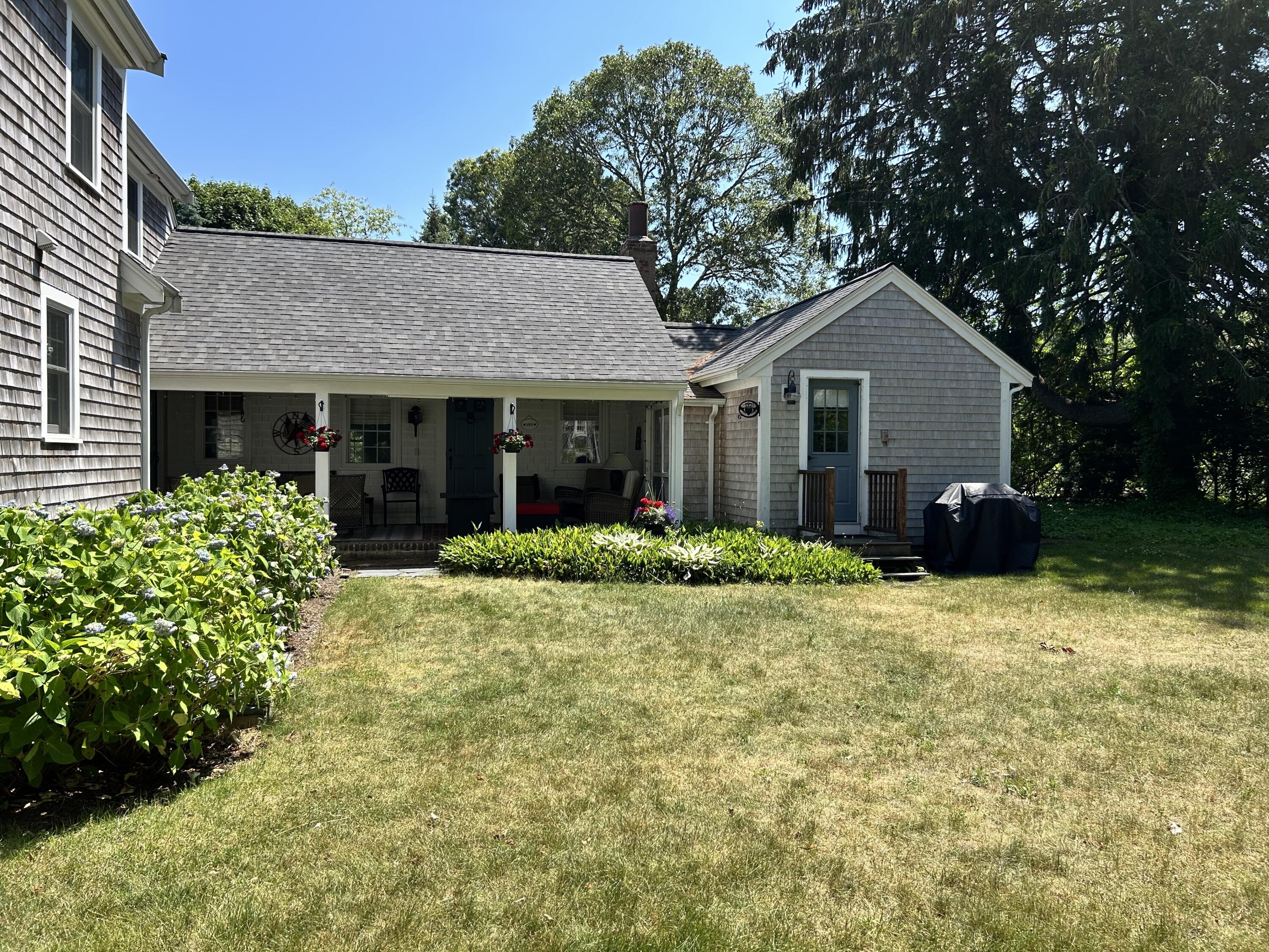 11 Willow Lane Yarmouth MA 02664