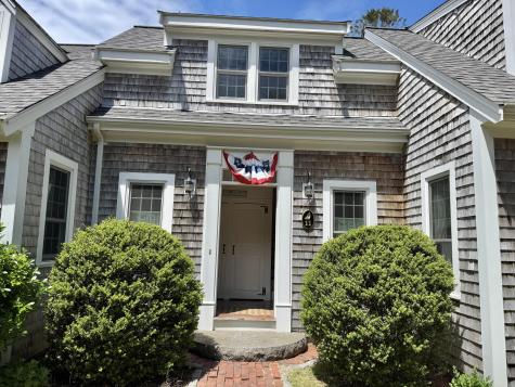 11 Willow Lane Yarmouth MA 02664