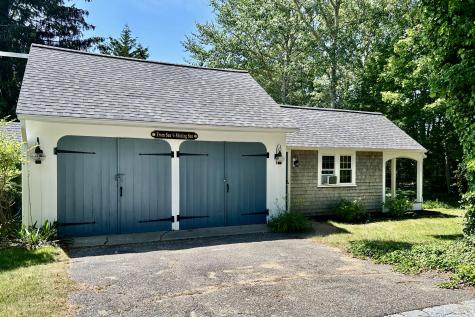 11 Willow Lane Yarmouth MA 02664