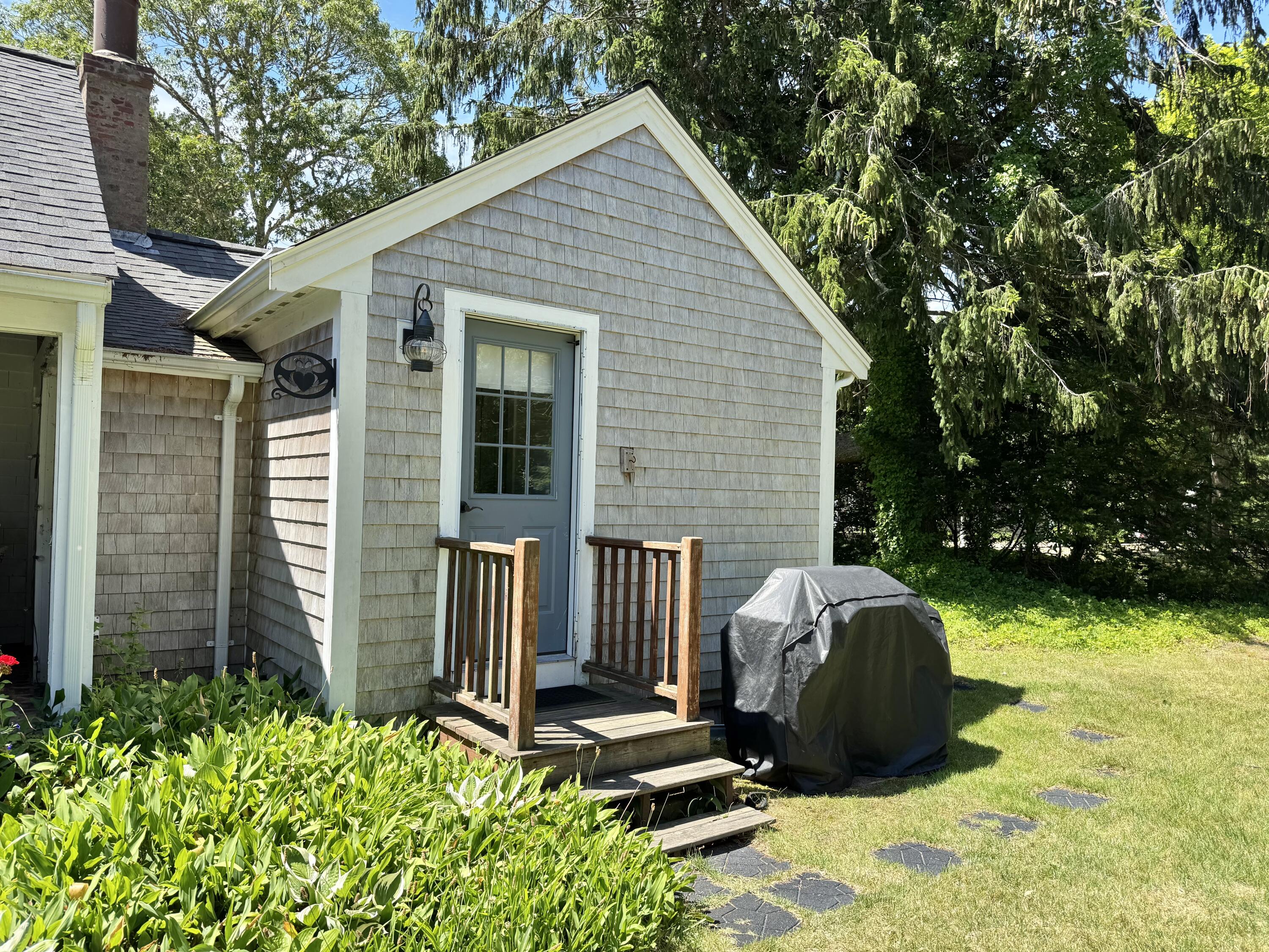 11 Willow Lane Yarmouth MA 02664