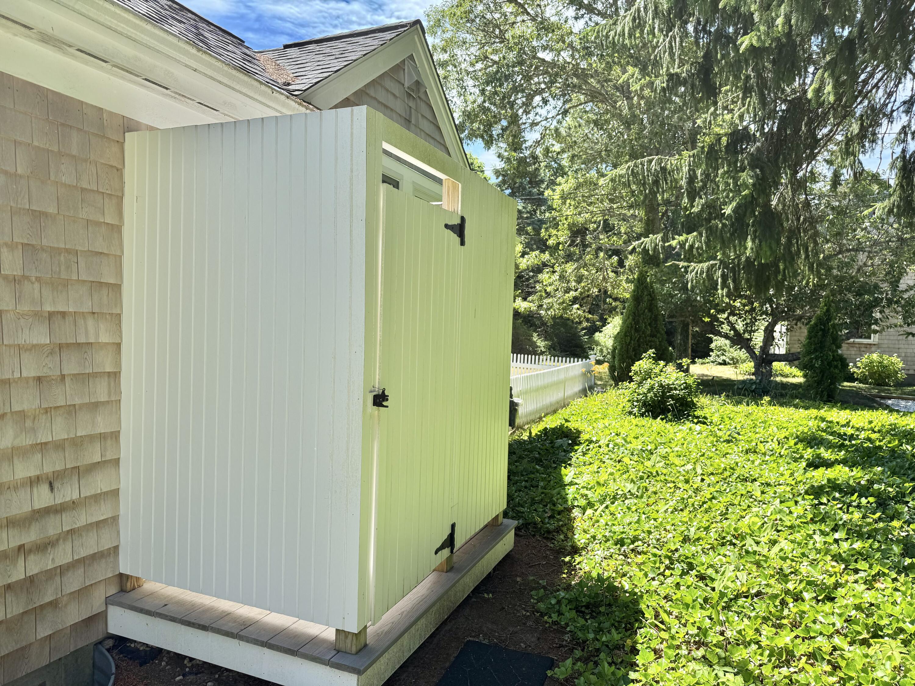 11 Willow Lane Yarmouth MA 02664