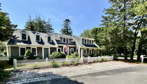 11 Willow Lane Yarmouth MA 02664