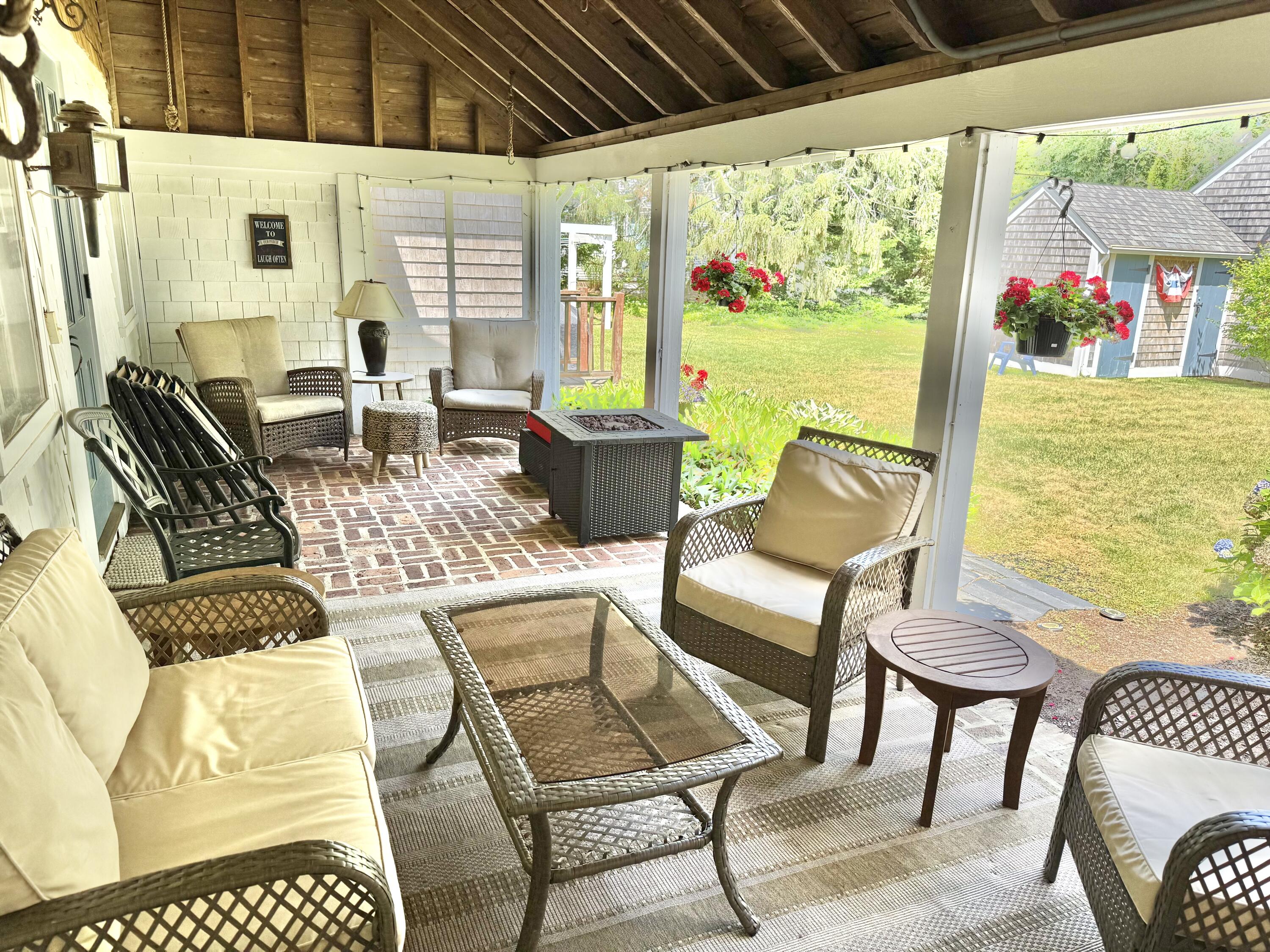 11 Willow Lane Yarmouth MA 02664