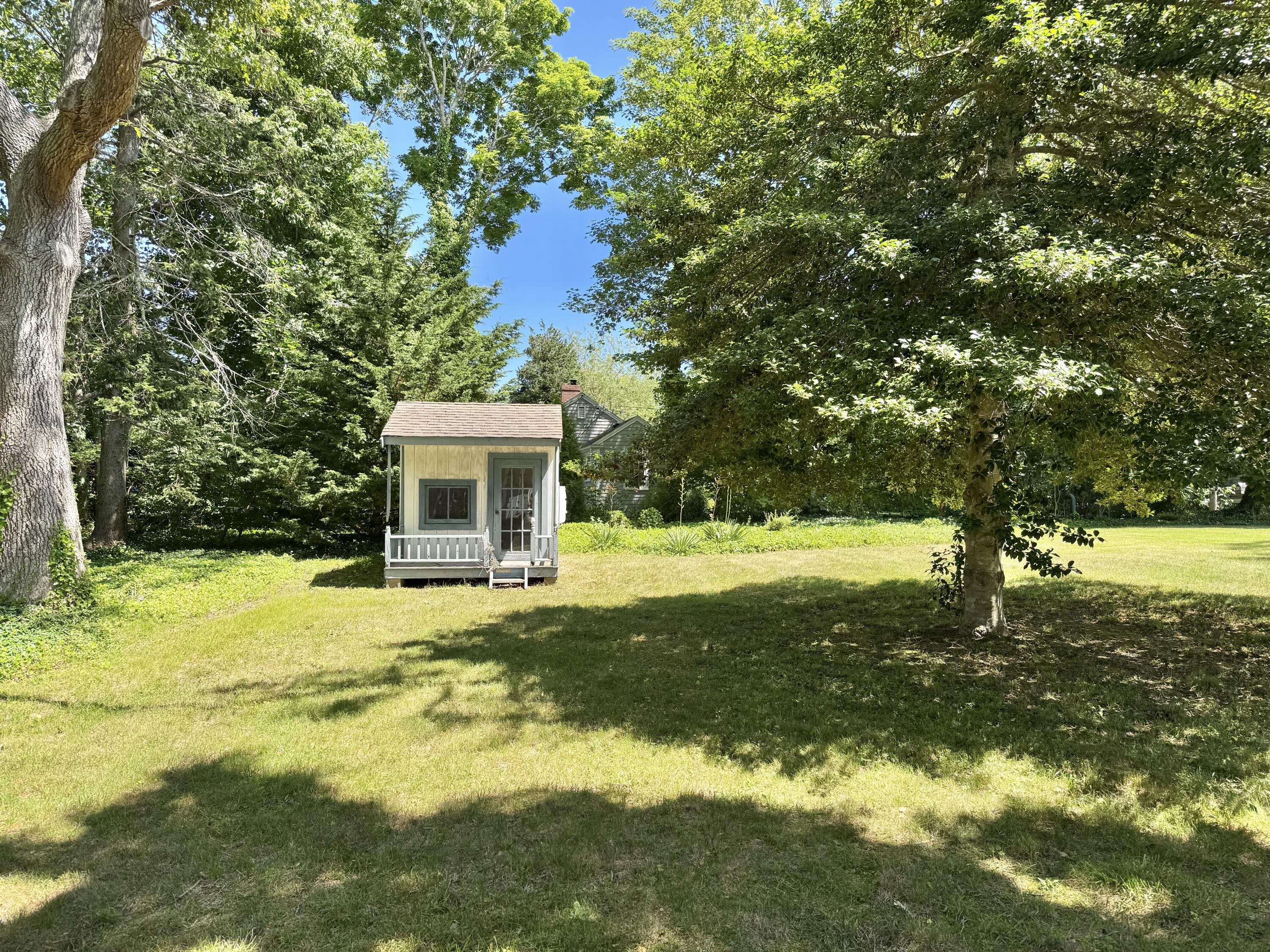 11 Willow Lane Yarmouth MA 02664