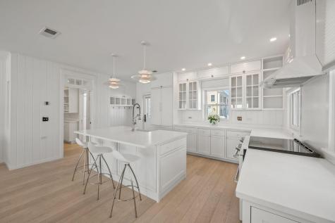 613 Commercial Street Provincetown MA 02657