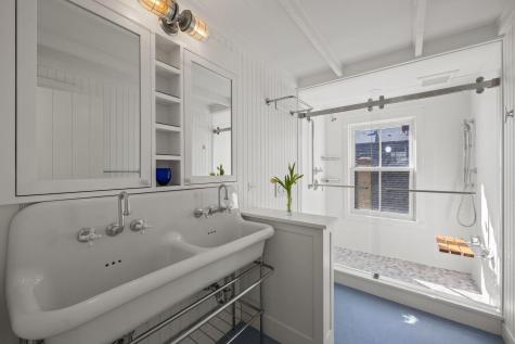 613 Commercial Street Provincetown MA 02657