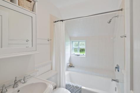 20 James Pond Way West Tisbury MA 02575