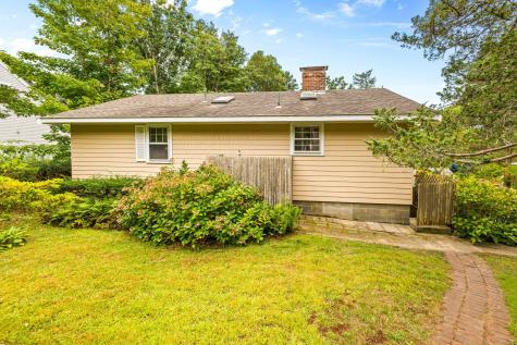 23 Santuit Road North Falmouth MA 02556