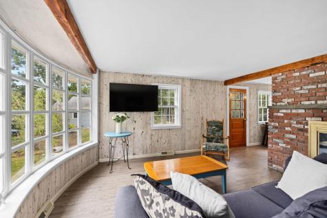 23 Santuit Road North Falmouth MA 02556