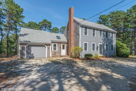 19 Nutmeg Lane Eastham MA 02642