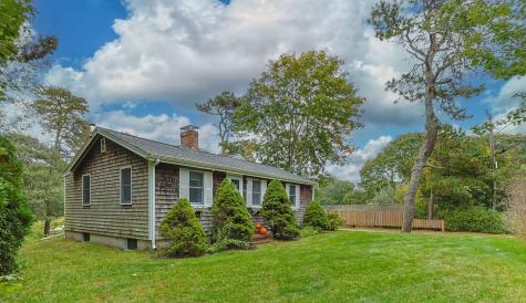 266 Lovells Lane Marstons Mills MA 02648