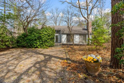 213 Fells Pond Road Mashpee MA 02649