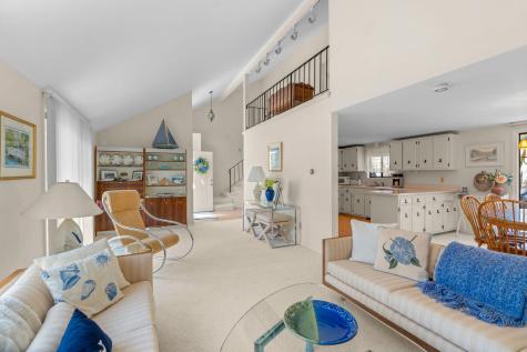213 Fells Pond Road Mashpee MA 02649